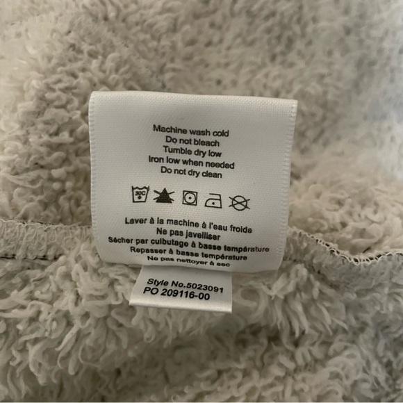 Mountain Equipment Co-op Water Resistant Jacket in XS - Picture 6 of 13